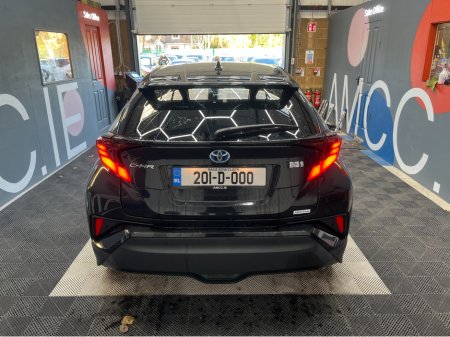 2020 Toyota C-HR 2020 TOYOTA C-HR 1.8L HYBRID / 60K KMS / ADAPTIVE CRUISE CONTROL, REVERSE CAMERA & MORE €23,950