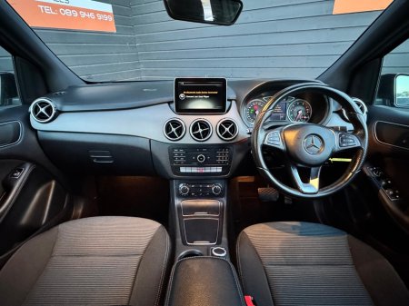 2015 Mercedes-Benz B Class B180 1.6 AUTO €13,995 thumbnail