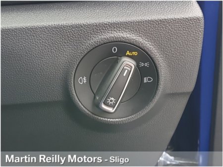 2025 Volkswagen T-Roc R-LINE 2.0 TDI 116Hp €38,445 thumbnail