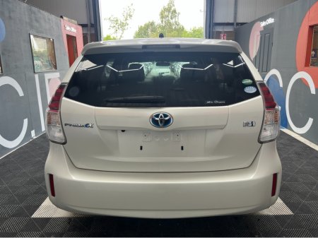 2016 Toyota Prius 1.8 HYBRID / 92k KMs / PRIUS 7 SEATER  , REVERSE CAMERA & MORE €19,950