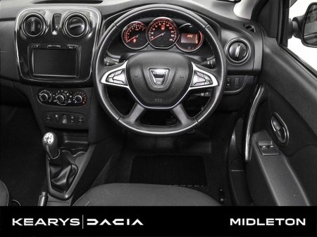 2021 Dacia Logan Signature Blue dCi 95 MY18 €13,990 thumbnail