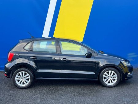 2017 Volkswagen Polo TRENDLINE 1.2 TSI // VERY LOW MILEAGE // REVERSE CAMERA // DIGITAL CLIMATE CONTROL €14,900