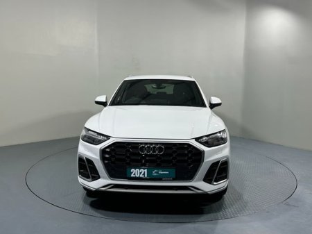 2021 Audi Q5 TFSi E S Line Quattro €42,800