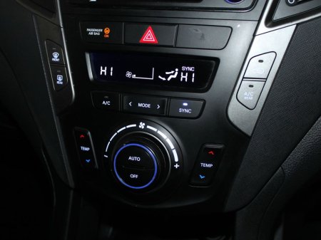 2018 Hyundai Santa Fe Executive 4WD 5DR €22,999 thumbnail