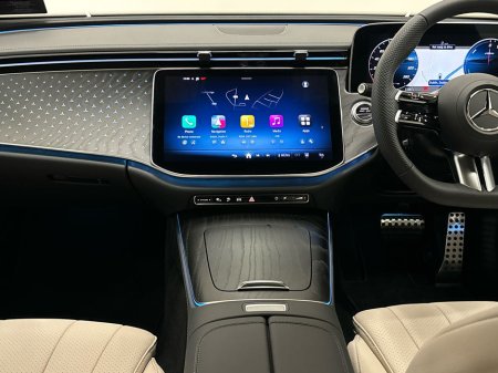 2026 Mercedes-Benz E Class E 300 de AMG Line | Plug-in Hybrid, Heated Seats, 360-degree Reversing Camera, Sports Seats thumbnail