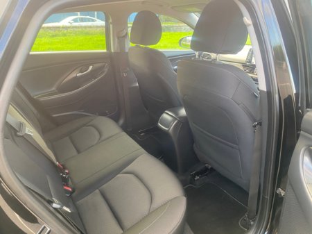 2018 Hyundai i30 I 30 FASTBACK 5DR €13,750 thumbnail