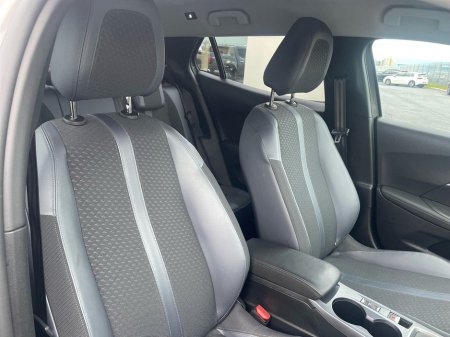 2020 Peugeot 2008 1.5 BlueHDI 100bhp Allure €18,975 thumbnail