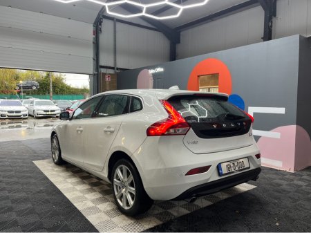 2018 Volvo V40 €17950! 2018 VOLVO V40 2.0 AUTOMATIC D4 INSCRIPTION / HEATED BLACK LEATHER / REVERSE CAMERA €17,950