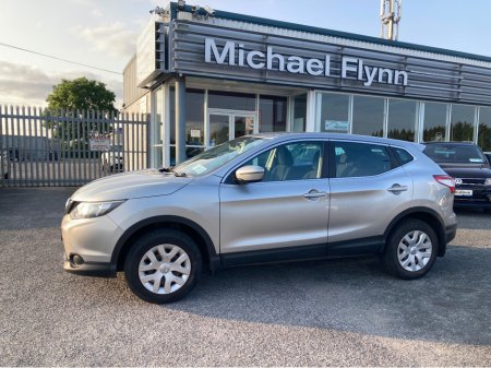 2015 Nissan Qashqai 1.5 DSL XE E6 4DR IRISH FSH 152 €9,950