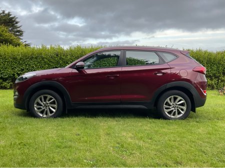 2016 Hyundai Tucson SE NAV B-DRIVE 2WD CRDI BLUE DRIVE €13,650 thumbnail