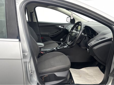 2016 Ford Focus TITANIUM 5DR 1.5 TD 120PS 6SPEED 4DR €10,950 thumbnail