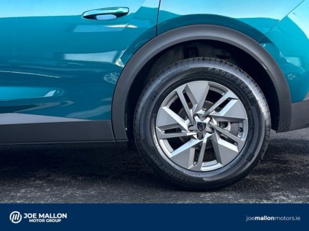 2026 Peugeot 408 1.2 Allure Hybrid €40,395 thumbnail