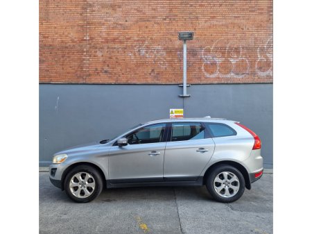 2010 Volvo XC60 2.4D DRIVe SE Lux FWD €7,450