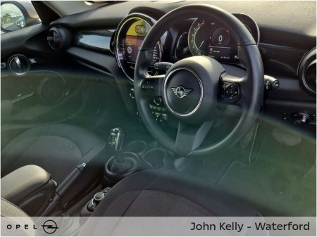 2023 MINI Hatch Cooper Classic Auto €26,995 thumbnail