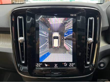 2022 Volvo XC40 €35950! 2022 VOLVO XC40 T5 RECHARGE PLUG-IN HYBRID 1.5 AUTOMATIC / CRUISE CONTROL / ELECTRIC MEMORY & HEATED SEATS / REAR HEATED SEATS / 360° PARKING CAMERA / APPLE CARPLAY / PANORAMIC SUNROOF €35,950 thumbnail