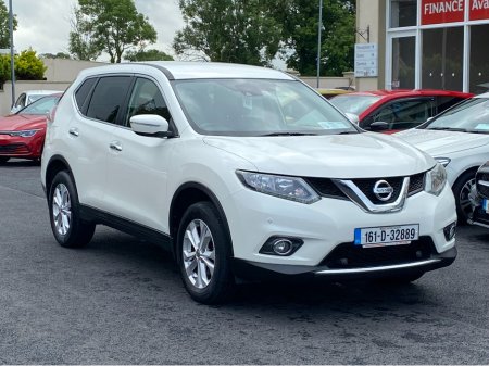 2016 Nissan X-Trail 1.6 SV * LOW MILEAGE, REVERSE SENSORS, AUTO LIGHTS, AUTO WIPERS, CRUISE CONTROL, DUAL ZONE CLIMATE CONTROL, FOLDING MIRRORS, ISOFIX CHILD SEAT ANCHOR POINTS, ELECTRIC HANDBRAKE, 2 KEYS * €11,950