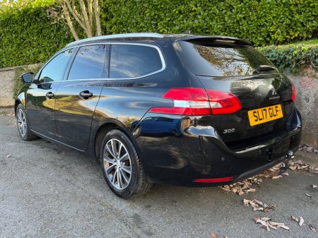 2017 Peugeot 308  €10,950