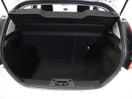 2013 Ford Fiesta *42* ZETEC 1.0 65PS M5 4DR MCA €7,990 thumbnail