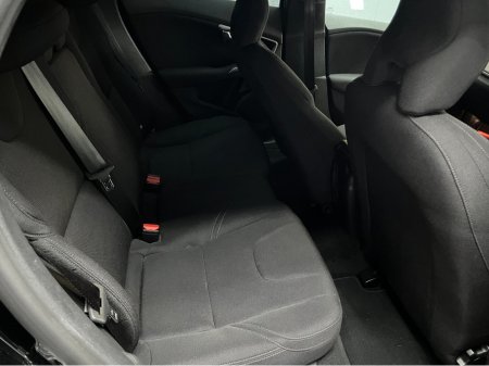 2018 Volvo V40 €16950! 2018 VOLVO V40 D4 NAVI ED 2.0 AUTOMATIC / REVERSE CAMERA / CRUISE CONTROL €16,950 thumbnail