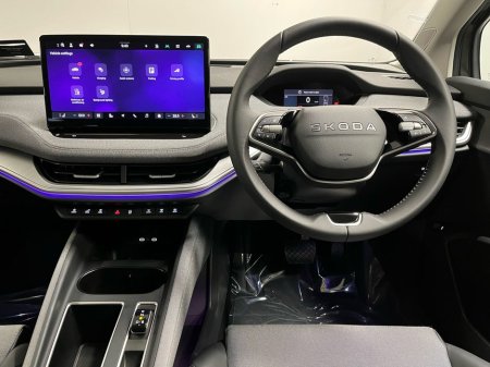 2025 Skoda Enyaq Edition IV 85 - Reversing Camera - Sat Nav - Climate Control - Heated Seats - Keyless Start - Apple CarPlay/Android Auto €39,950 thumbnail