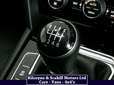 2018 Volkswagen Passat HIGHLINE 1.6 TDI MANUAL 6SPEED FWD 120HP 4DR €17,950 thumbnail