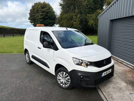 2021 Peugeot Partner  €10,500