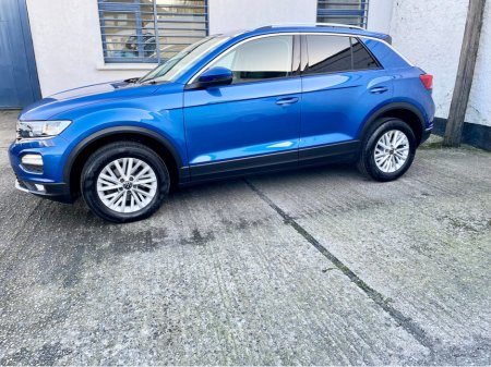 2021 Volkswagen T-Roc DESIGN 2.0 TDI 115BHP MANUAL 2 SEAT COMMERCIAL VAN €17,000 thumbnail