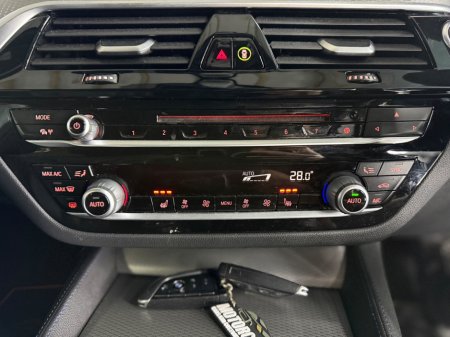 2017 BMW 5 Series 530e M Sport Auto €21,950 thumbnail