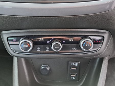 2022 Opel Crossland ULTIMATE 1.5TD 110BHP **LEATHER/SUEDE INTERIOR"" €19,950 thumbnail