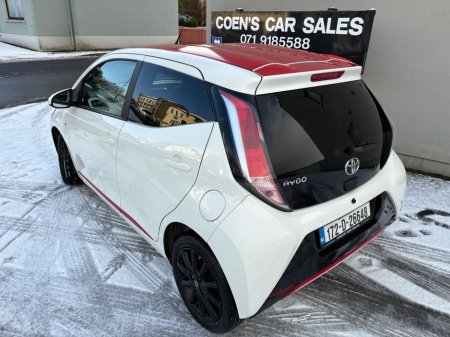 2017 Toyota Aygo 1.0 IX-Pression 42Miles €8,995 thumbnail