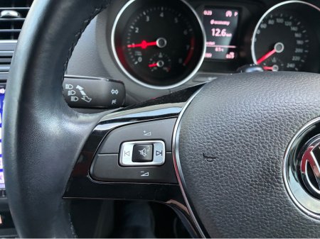 2017 Volkswagen Polo 1.2i TSI Petrol Active Automatic €14,750 thumbnail