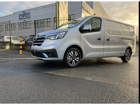 2025 Renault Trafic AUTO EXTRA SPORT AVAIABLE FOR JULY