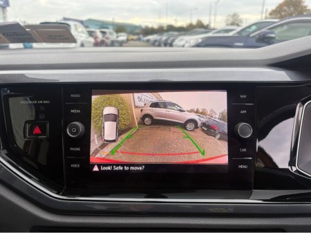 2018 Volkswagen Polo HIGHLINE AUTOMATIC 1.0 PETROL //HIGH SPEC//LOW MILES//REVERSE CAMERA//KEYLESS ENTRY//ADAPTIVE CRUISE CONTROL// €15,950 thumbnail