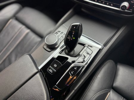 2021 BMW 5 Series 530E M SPORT €36,990 thumbnail