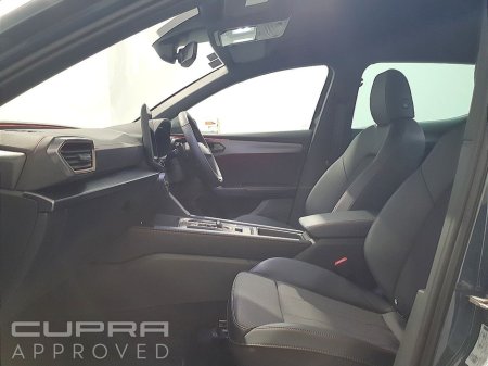 2025 SEAT Leon 2.0TDI 150hp Auto €38,945 thumbnail