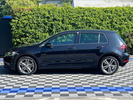 2020 Volkswagen Golf HIGHLINE 1.4 TSI // LEATHER HEATED SEATS // 360 SURROUND PARKING SENSORS // DIGITAL CLUSTER €24,900