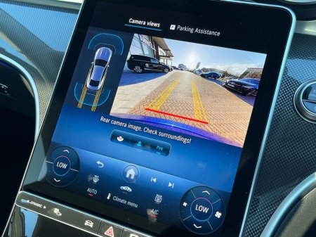 2026 Mercedes-Benz CLE 220D AMG Line Plus Coupe €80,855 thumbnail