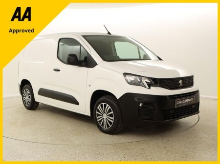 2023 Peugeot Partner  €18,350
