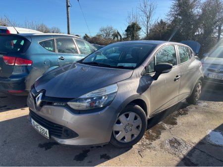 2015 Renault Clio IV EXPRESSION 1.2 PET 4DR €8,950