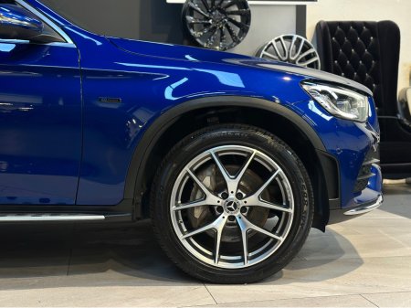 2021 Mercedes-Benz GLC Class 300 DE AMG LINE PREMIUM + 4M €39,950 thumbnail