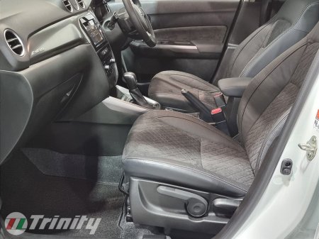 2025 Suzuki Vitara * Hybrid SZ5 * 1.5 AUTO * 4X4 ALLGRIP * TRINITY SKODA * €28,950