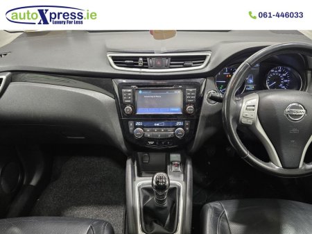 2017 Nissan Qashqai 1.5 DCI Tekna Panoramic Sunroof, Reversing camera €14,995