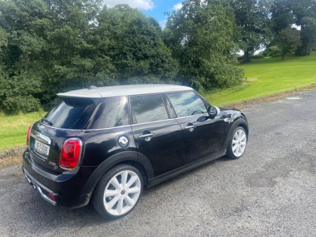 2015 MINI Hatch Cooper S €10,995