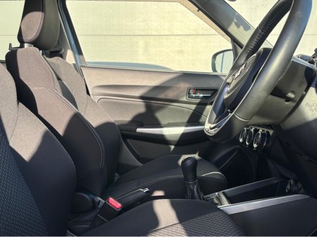 2017 Suzuki Swift SUZUKI €12,950 thumbnail