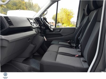 2022 Volkswagen Crafter VAN 35 2.0TDI 177BHP MEDIUM WHEEL BASE HIGHLINE AUTOMATIC 4-MOTION WITH TOWBAR & HEATED SEATS (VAT INVOICE) €32,516