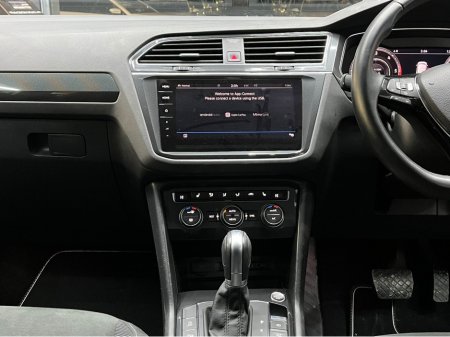 2019 Volkswagen Tiguan €25950! 2019 VW TIGUAN 2.0 TDI HEATED SEATS FRONT&REAR - REVERSE CAMERA - CARPLAY - CRUISE CONTROL €25,950 thumbnail