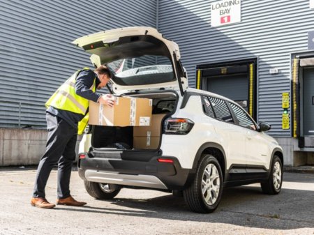 2026 Jeep Avenger AVENGER BEV 54KWH LONGITUDE 156HP €25,713