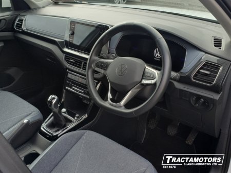 2024 Volkswagen T-Cross STYLE 1.0 TSI M €26,899 thumbnail