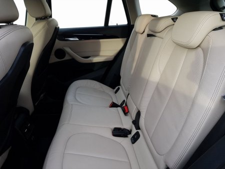 2020 BMW X1 sDrive18i xLine thumbnail