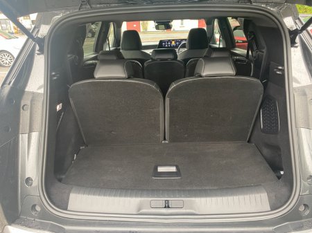 2025 Peugeot 5008 1.2 MHEV 145bhp E-DCS6 Allure €47,900 thumbnail